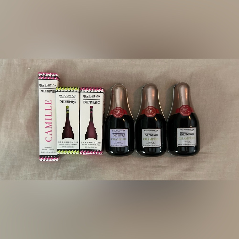 NIP Emily in Paris Lipstick Lot